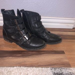 Black Steve Madden boots